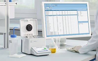 Data management software for laboratory
