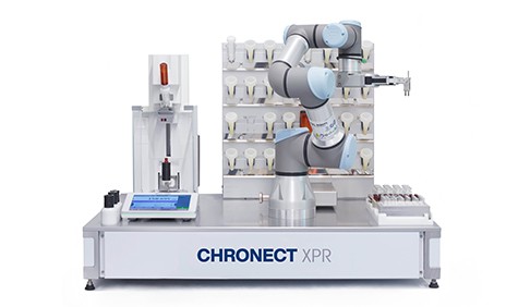 مسحوق CHRONECT XPR الروبوتي وصرف السوائل